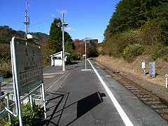 江田駅写真