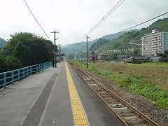 東山北駅写真