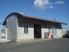 富田駅写真